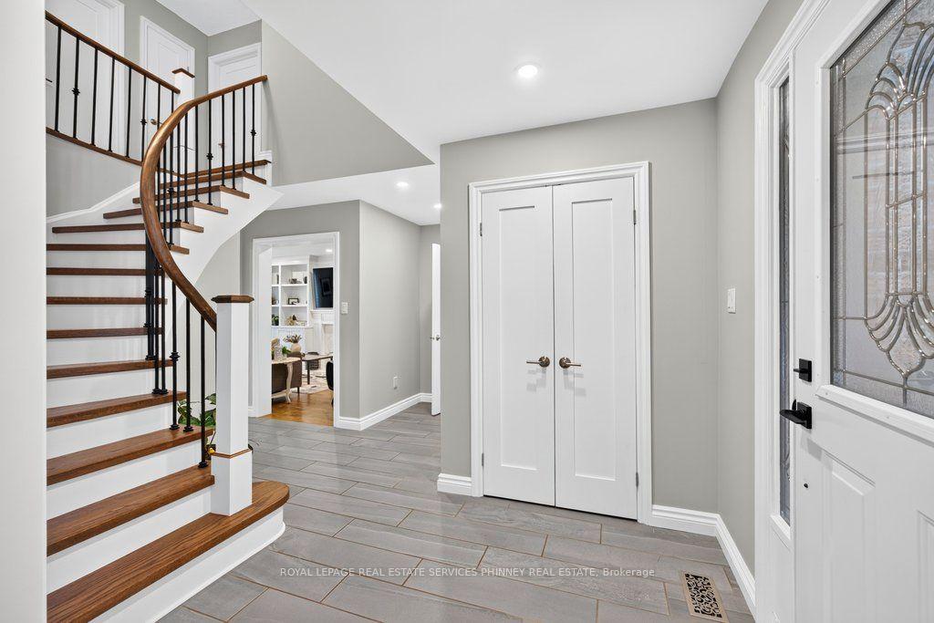 Photo 5 of 2175 Margot Street, Oakville, River Oaks — HOMEH