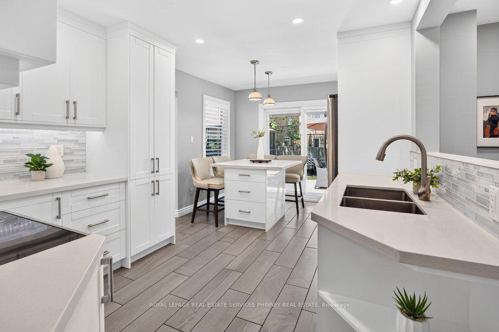 Photo 13 of 2175 Margot Street, Oakville, River Oaks — HOMEH