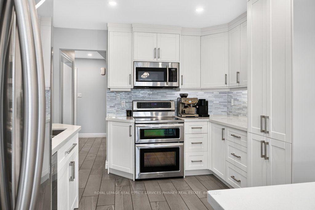 Photo 14 of 2175 Margot Street, Oakville, River Oaks — HOMEH