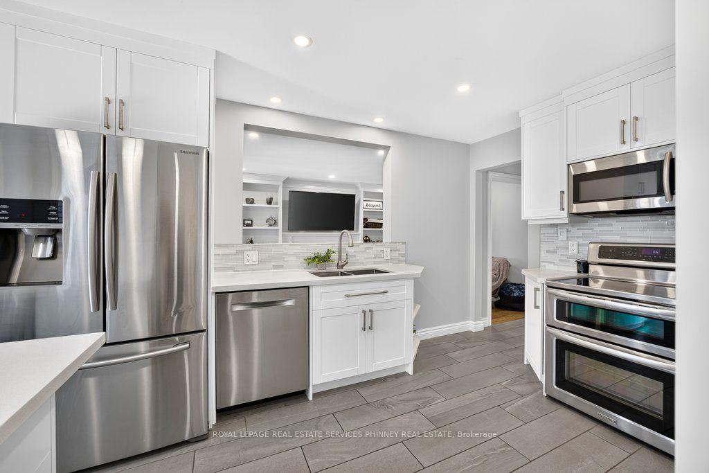 Photo 15 of 2175 Margot Street, Oakville, River Oaks — HOMEH