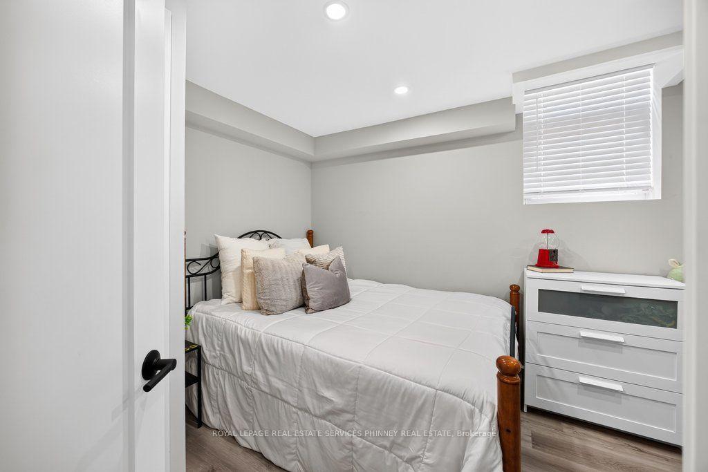 Photo 36 of 2175 Margot Street, Oakville, River Oaks — HOMEH