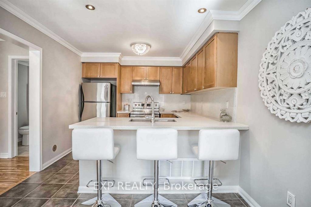 Photo 11 of 945 Sprague Place, Milton, Coates — HOMEH