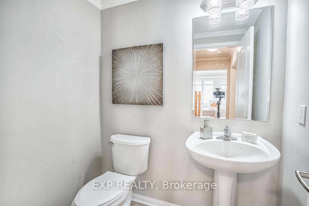 Photo 13 of 945 Sprague Place, Milton, Coates — HOMEH