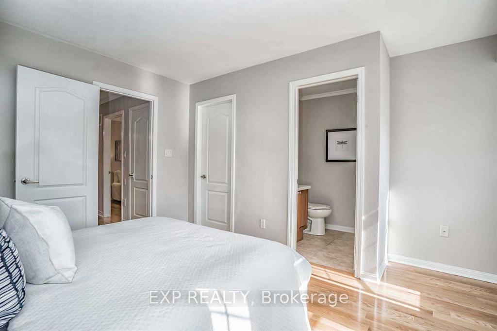 Photo 18 of 945 Sprague Place, Milton, Coates — HOMEH