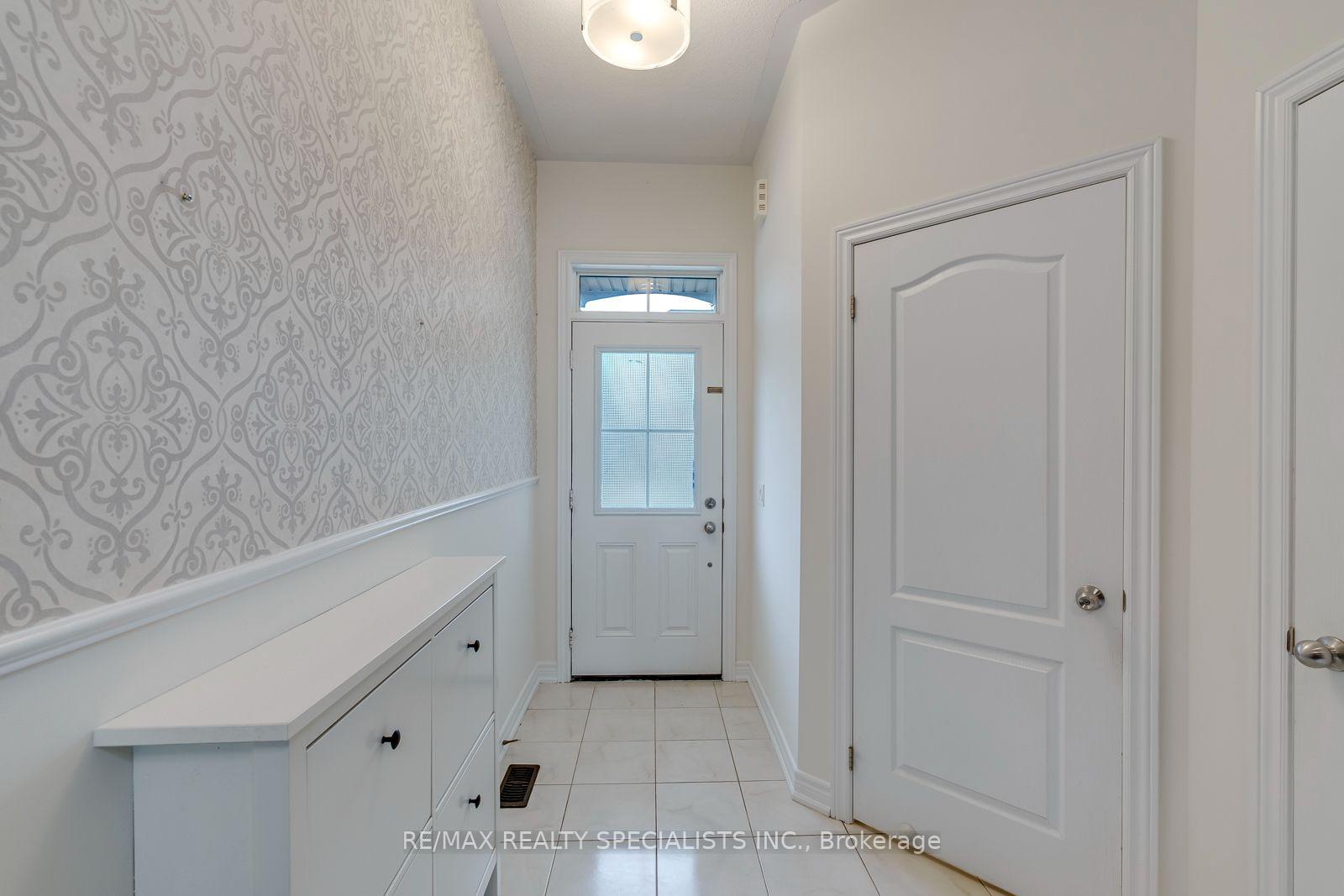 Photo 4 of 20 Wellman Crescent, Caledon, Rural Caledon — HOMEH
