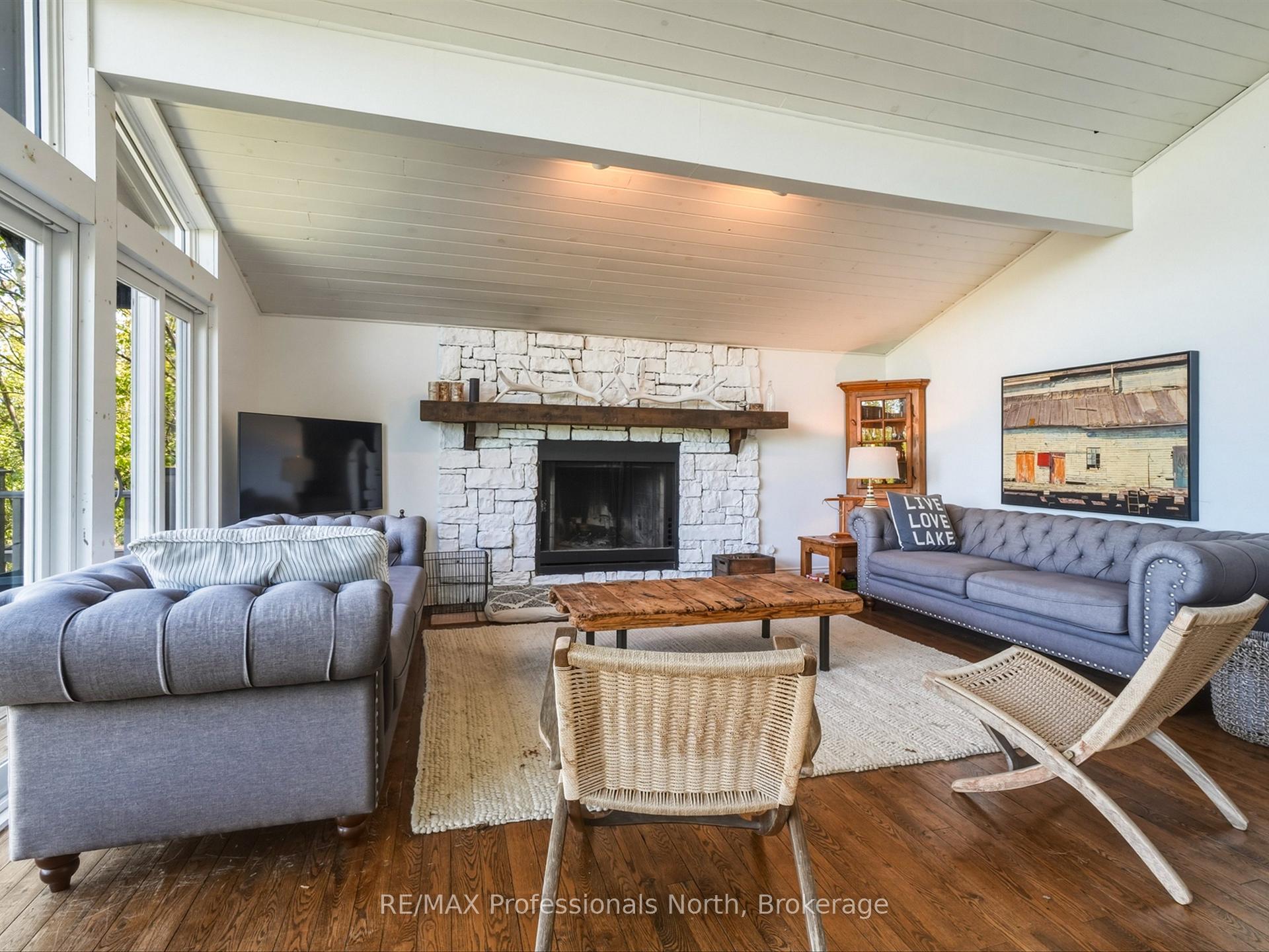 Photo 16 of 20 Macbeth Island, Bracebridge, Oakley — HOMEH