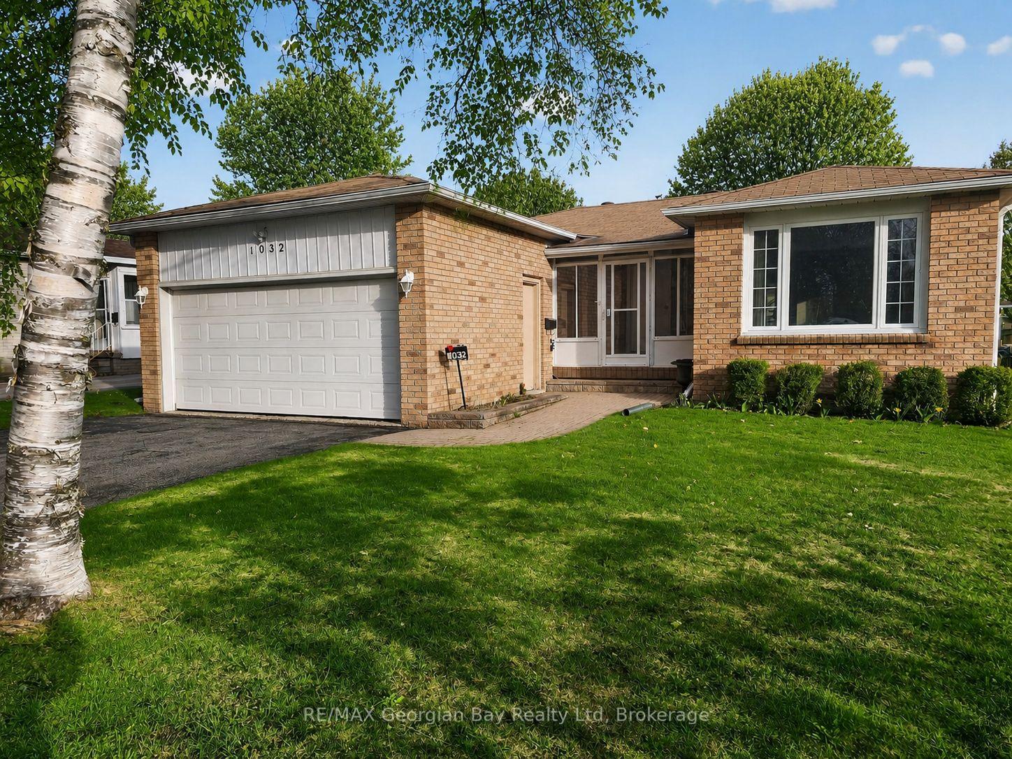 Photo 2 of 1032 Dominion Avenue, Midland — HOMEH