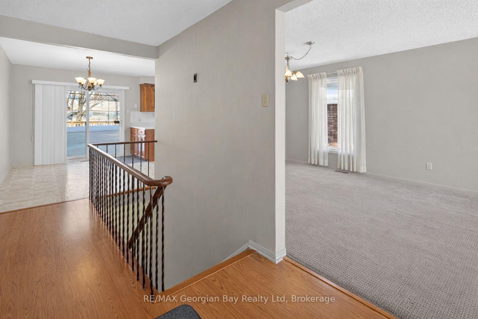 Photo 4 of 1032 Dominion Avenue, Midland — HOMEH