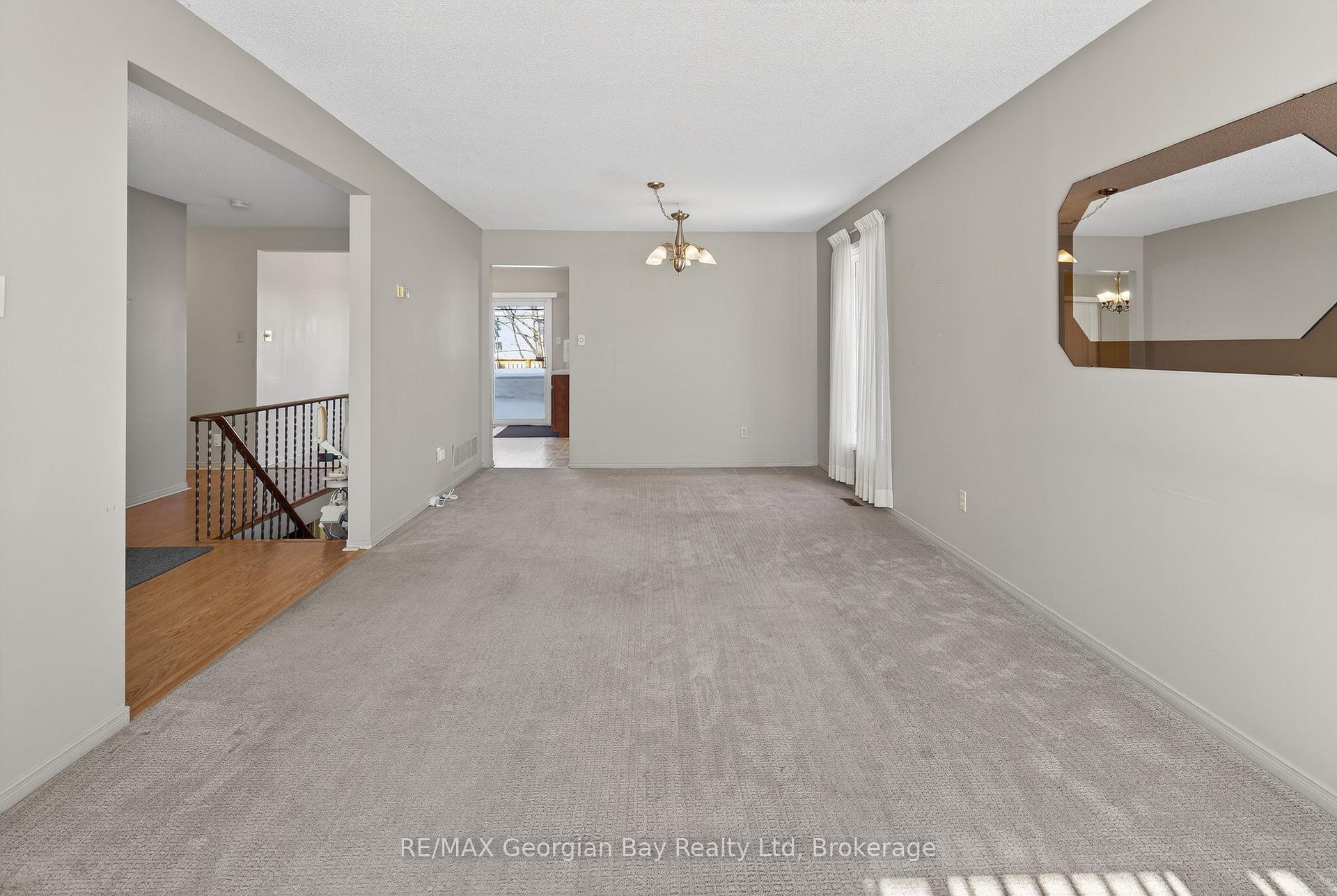 Photo 5 of 1032 Dominion Avenue, Midland — HOMEH