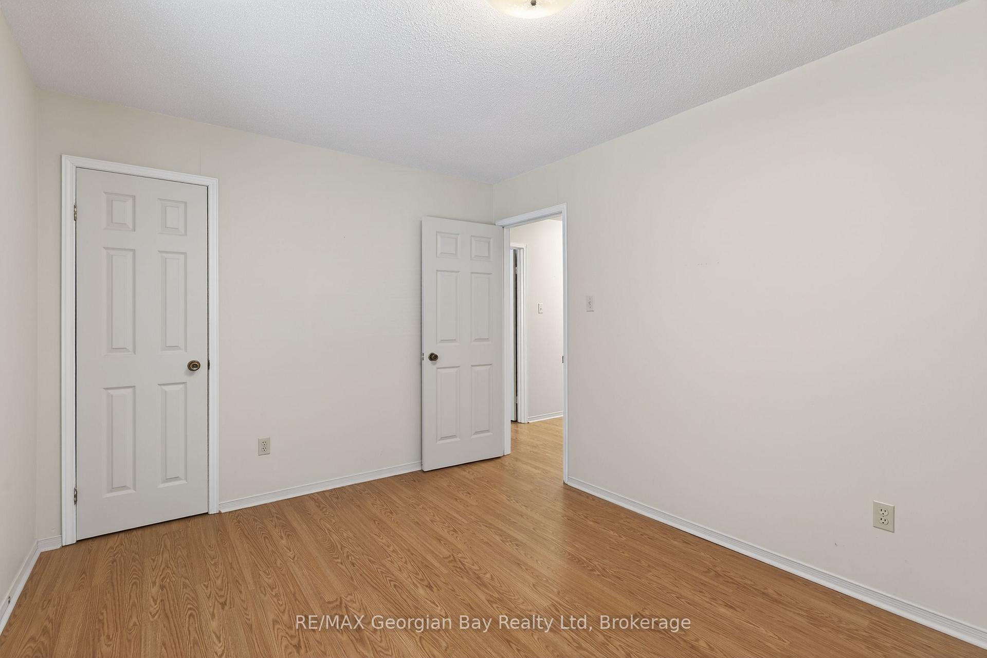 Photo 17 of 1032 Dominion Avenue, Midland — HOMEH
