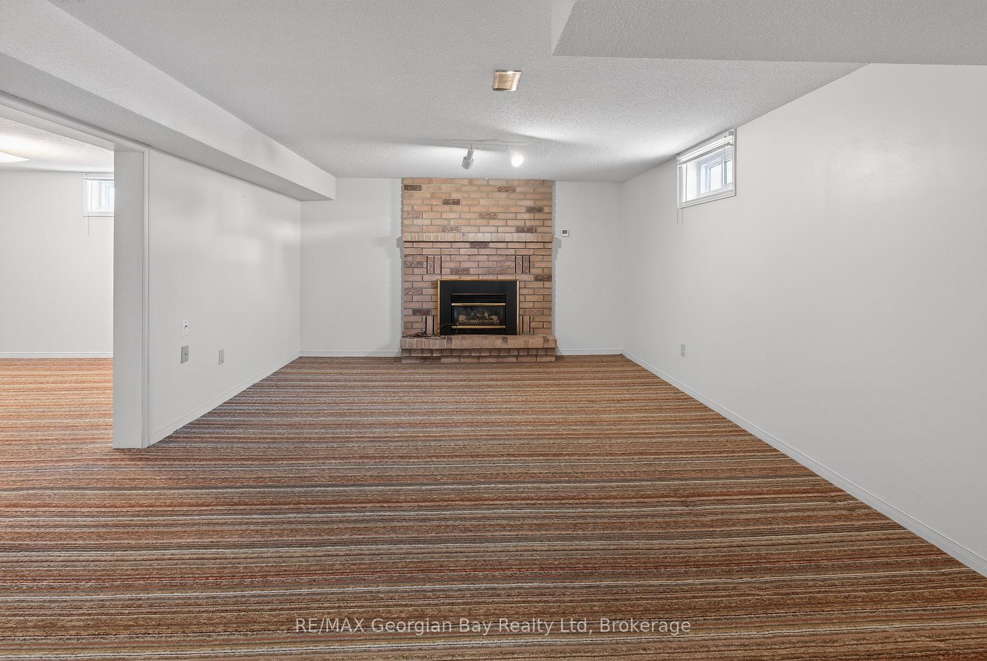 Photo 20 of 1032 Dominion Avenue, Midland — HOMEH