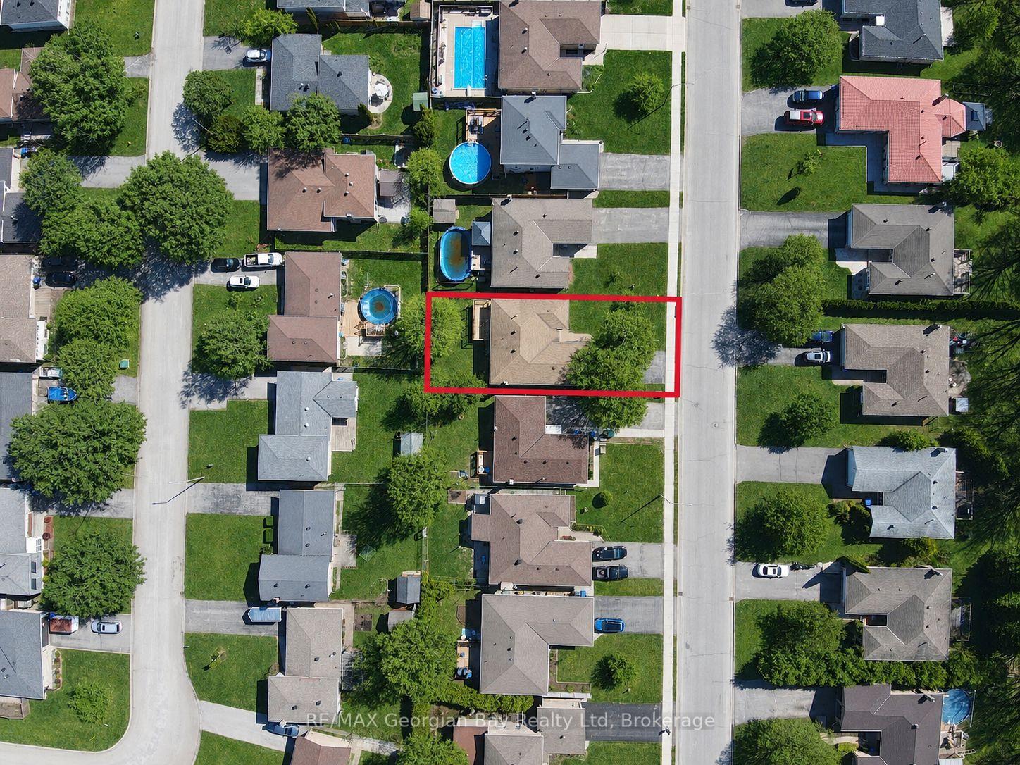 Photo 29 of 1032 Dominion Avenue, Midland — HOMEH