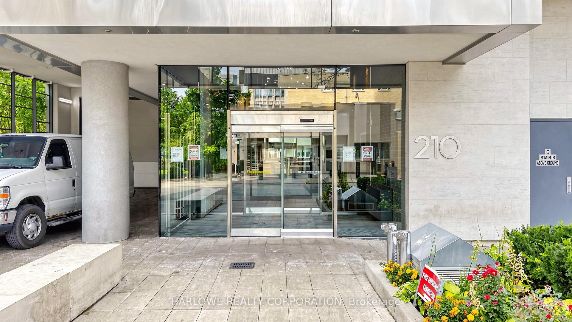 Photo 10 of Unit 510, 210 Simcoe Street, Toronto, Kensington-Chinatown — HOMEH