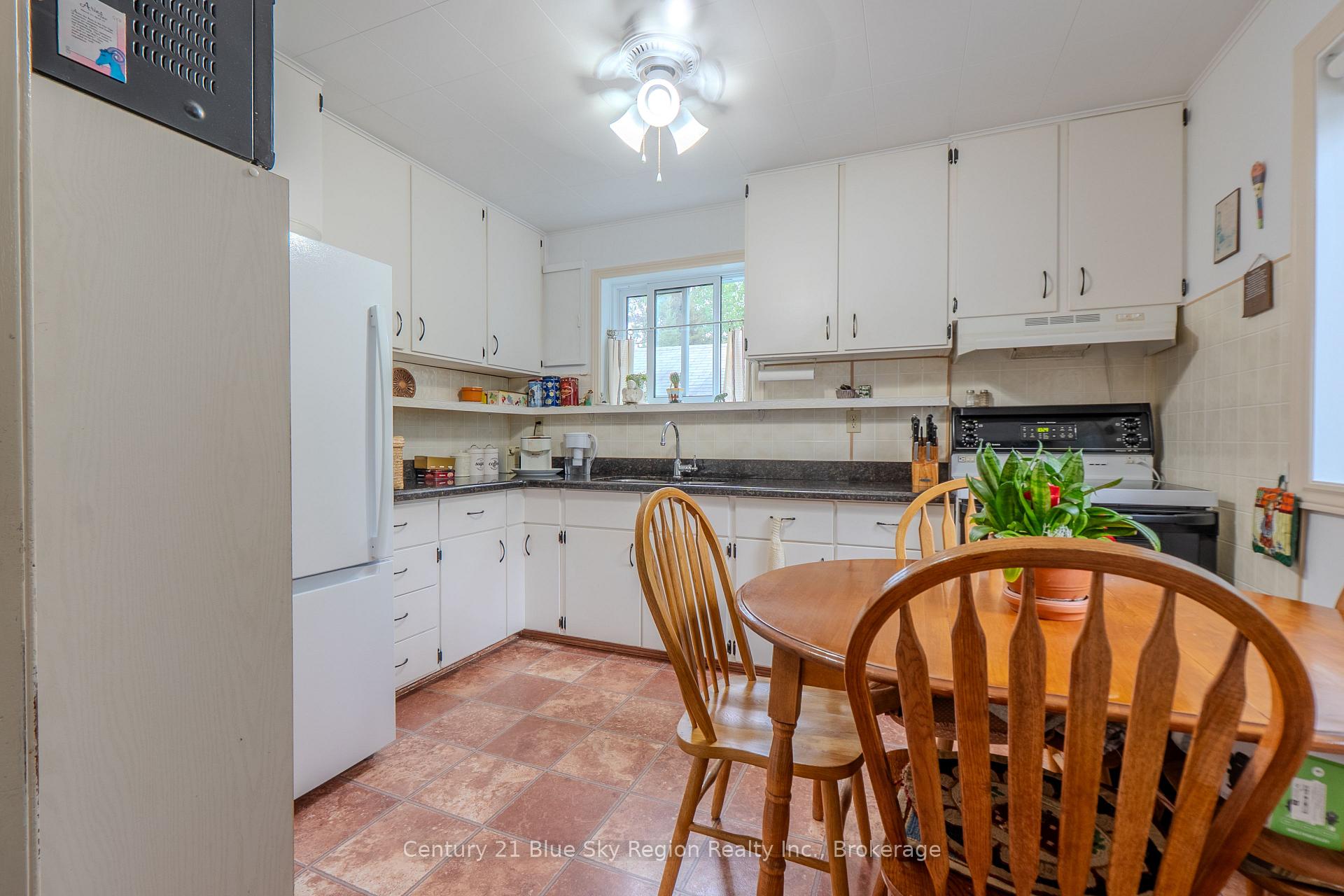 Photo 15 of 73 O'Connor Drive, Temagami — HOMEH