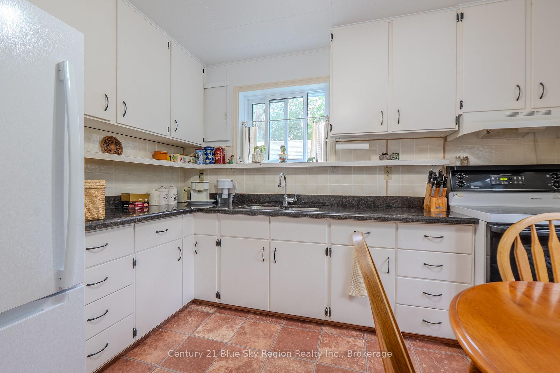 Photo 17 of 73 O'Connor Drive, Temagami — HOMEH