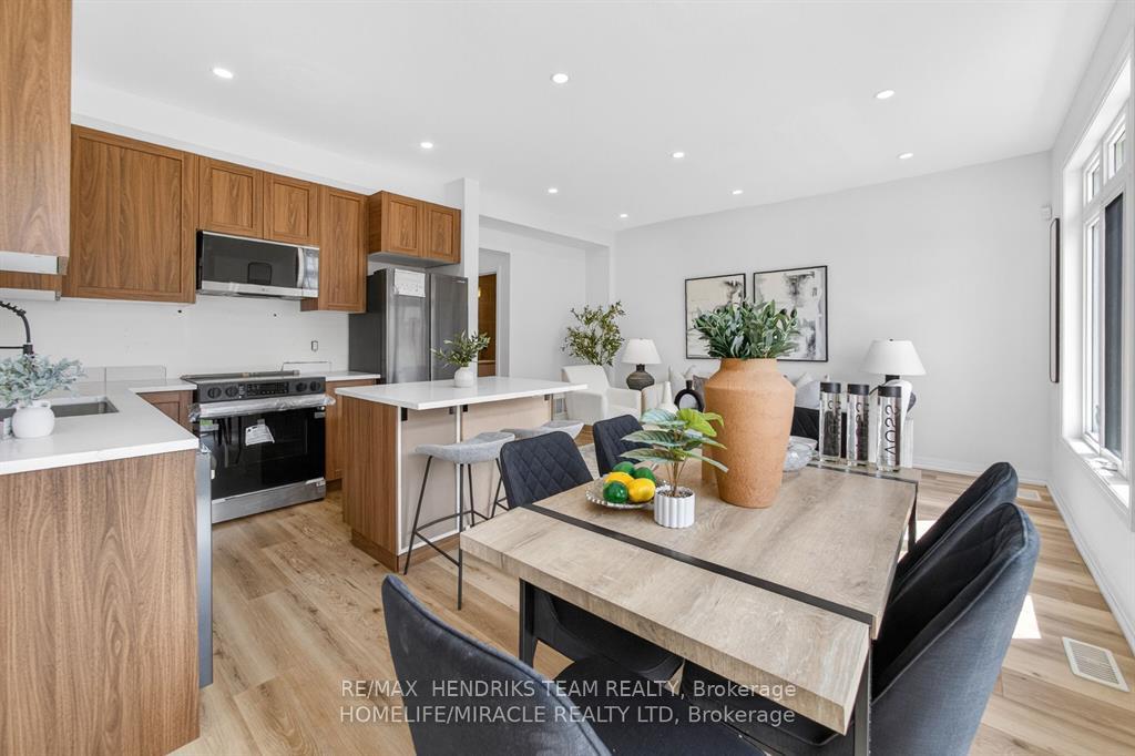 Photo 10 of 7353 Marvel Drive, Niagara Falls, Brown — HOMEH