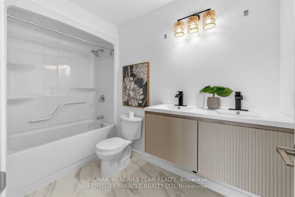 Photo 18 of 7353 Marvel Drive, Niagara Falls, Brown — HOMEH