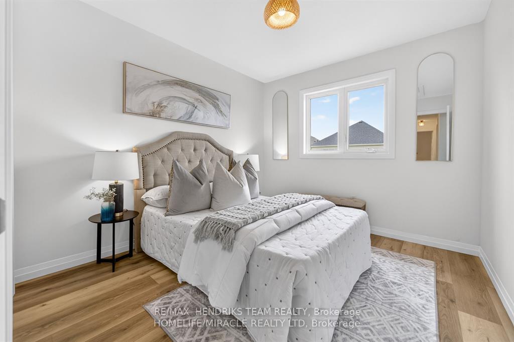 Photo 22 of 7353 Marvel Drive, Niagara Falls, Brown — HOMEH