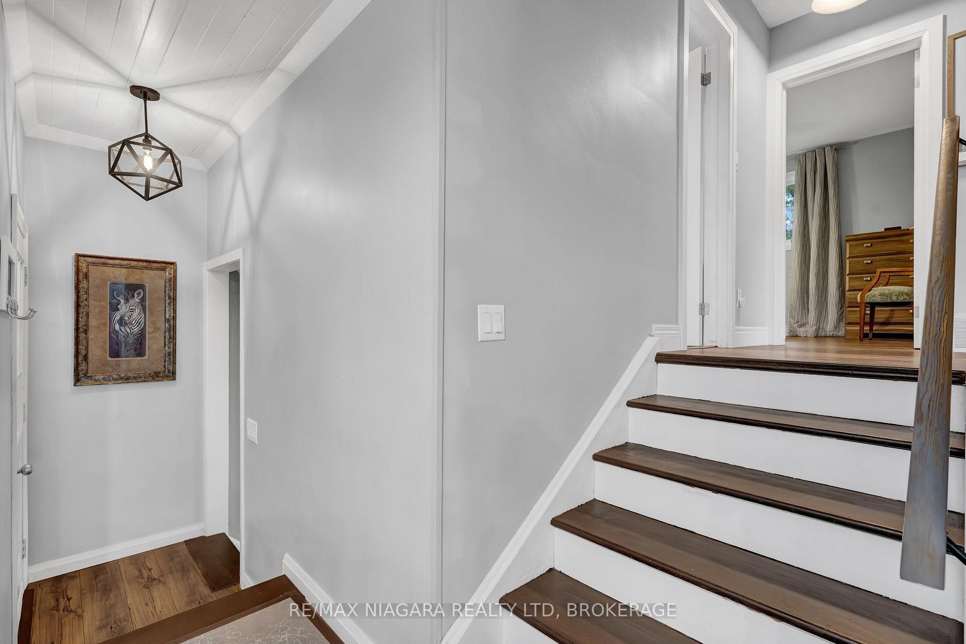 Photo 9 of 3528 Harvard Avenue, Niagara Falls, Casey — HOMEH