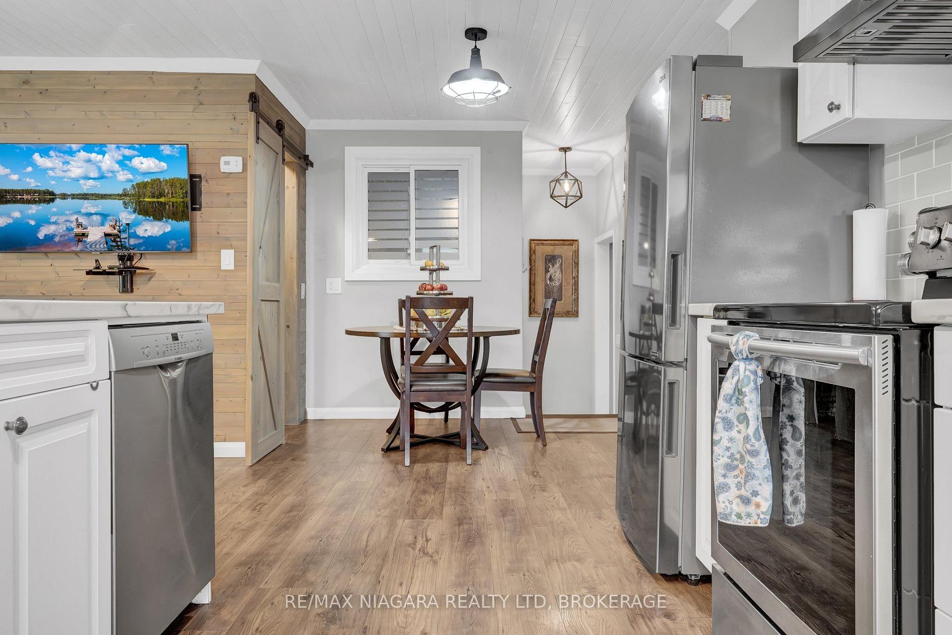 Photo 10 of 3528 Harvard Avenue, Niagara Falls, Casey — HOMEH