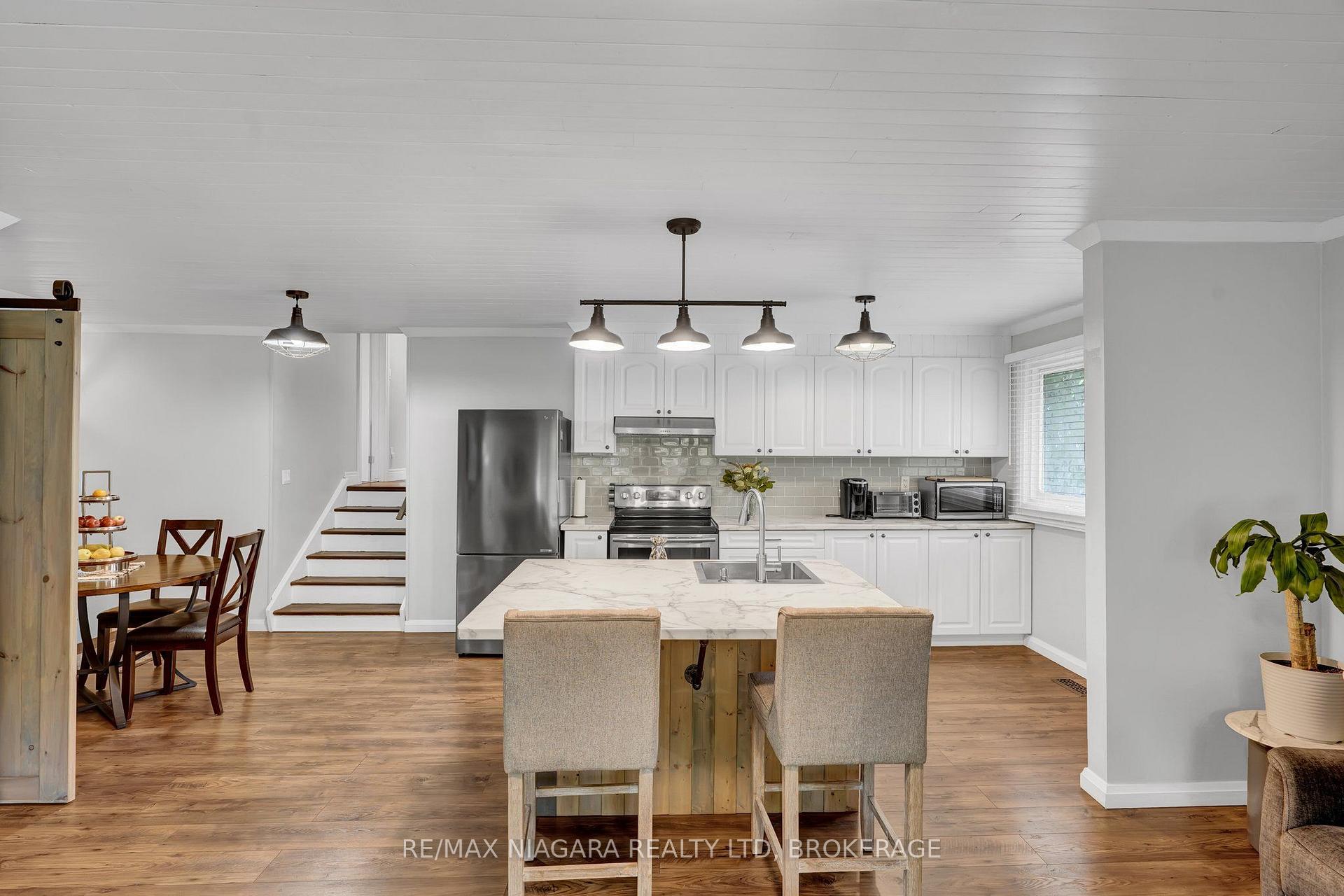 Photo 12 of 3528 Harvard Avenue, Niagara Falls, Casey — HOMEH