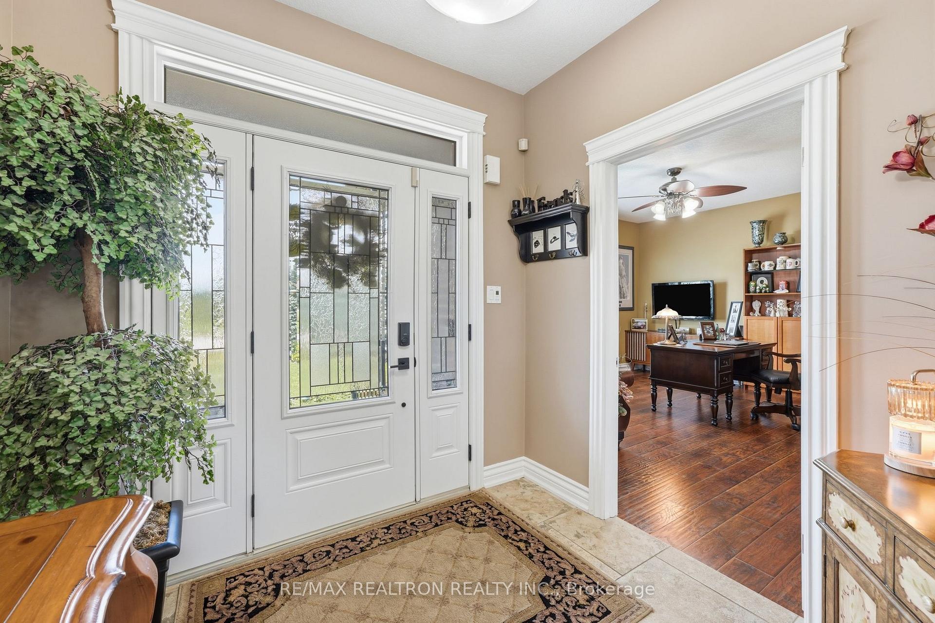 Photo 10 of 17 Brolley Crescent, Essa, Thornton — HOMEH