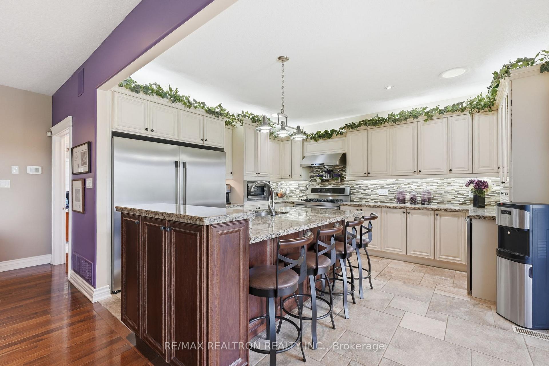 Photo 16 of 17 Brolley Crescent, Essa, Thornton — HOMEH