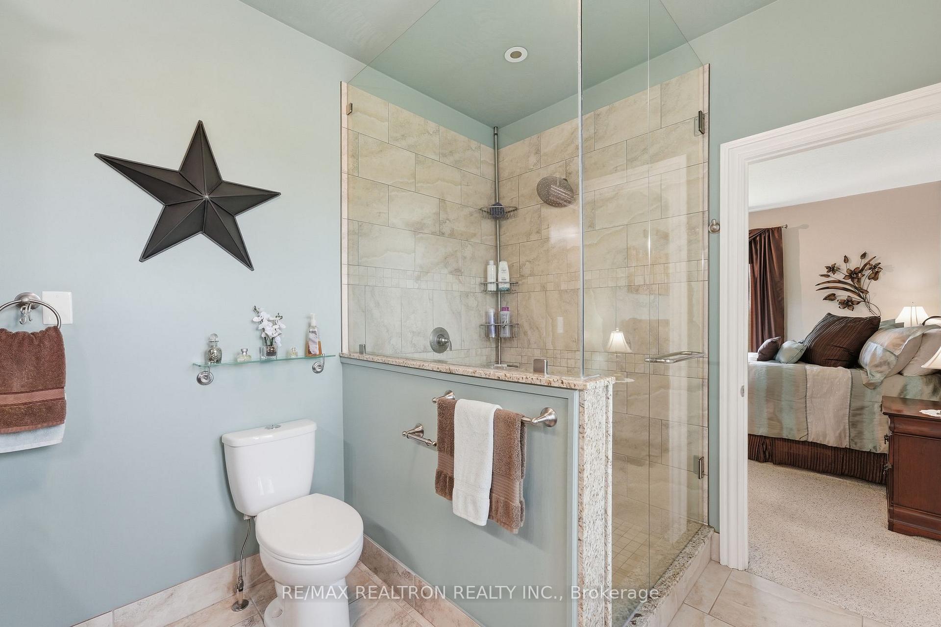 Photo 25 of 17 Brolley Crescent, Essa, Thornton — HOMEH