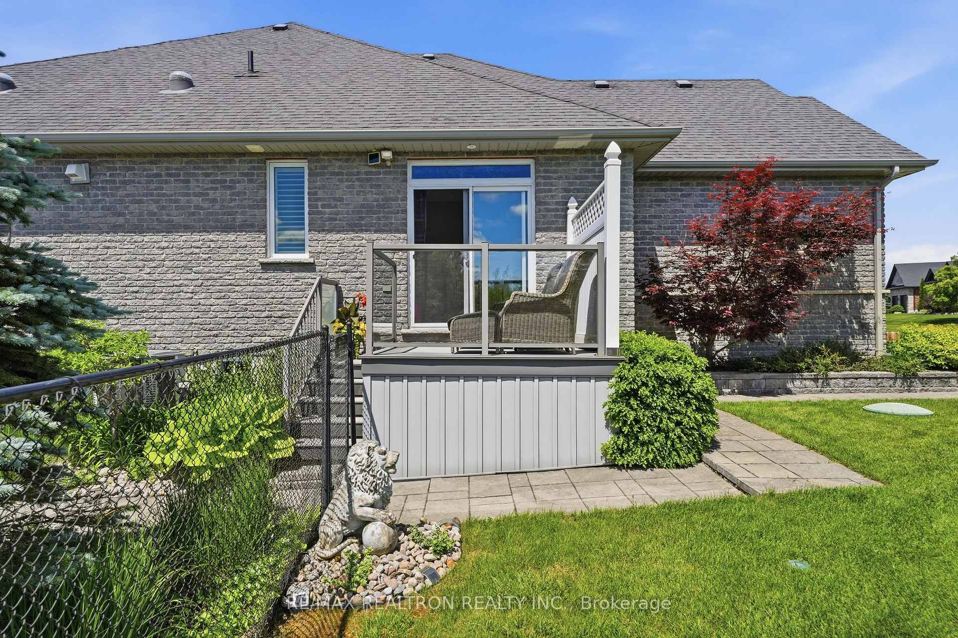Photo 28 of 17 Brolley Crescent, Essa, Thornton — HOMEH