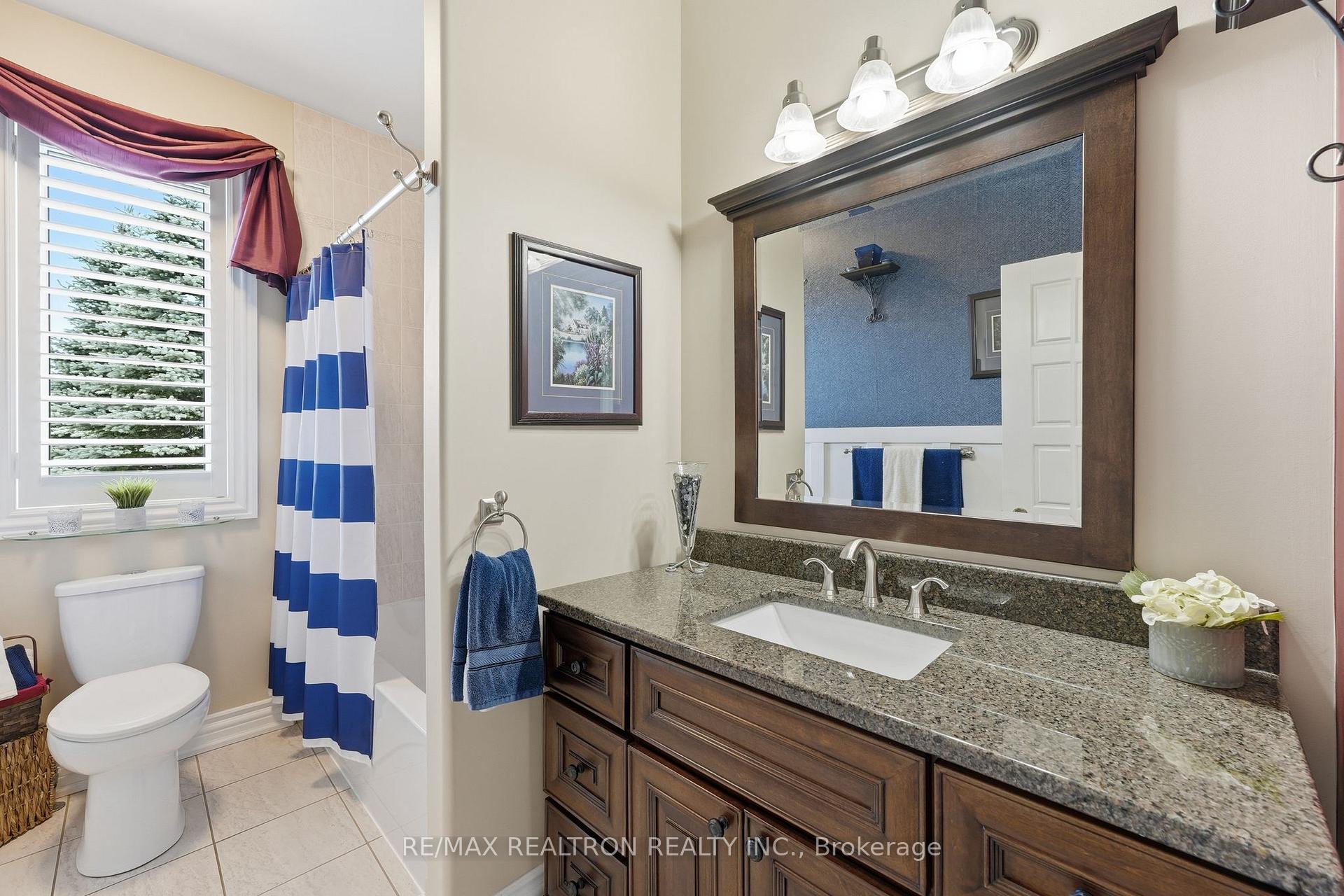 Photo 29 of 17 Brolley Crescent, Essa, Thornton — HOMEH