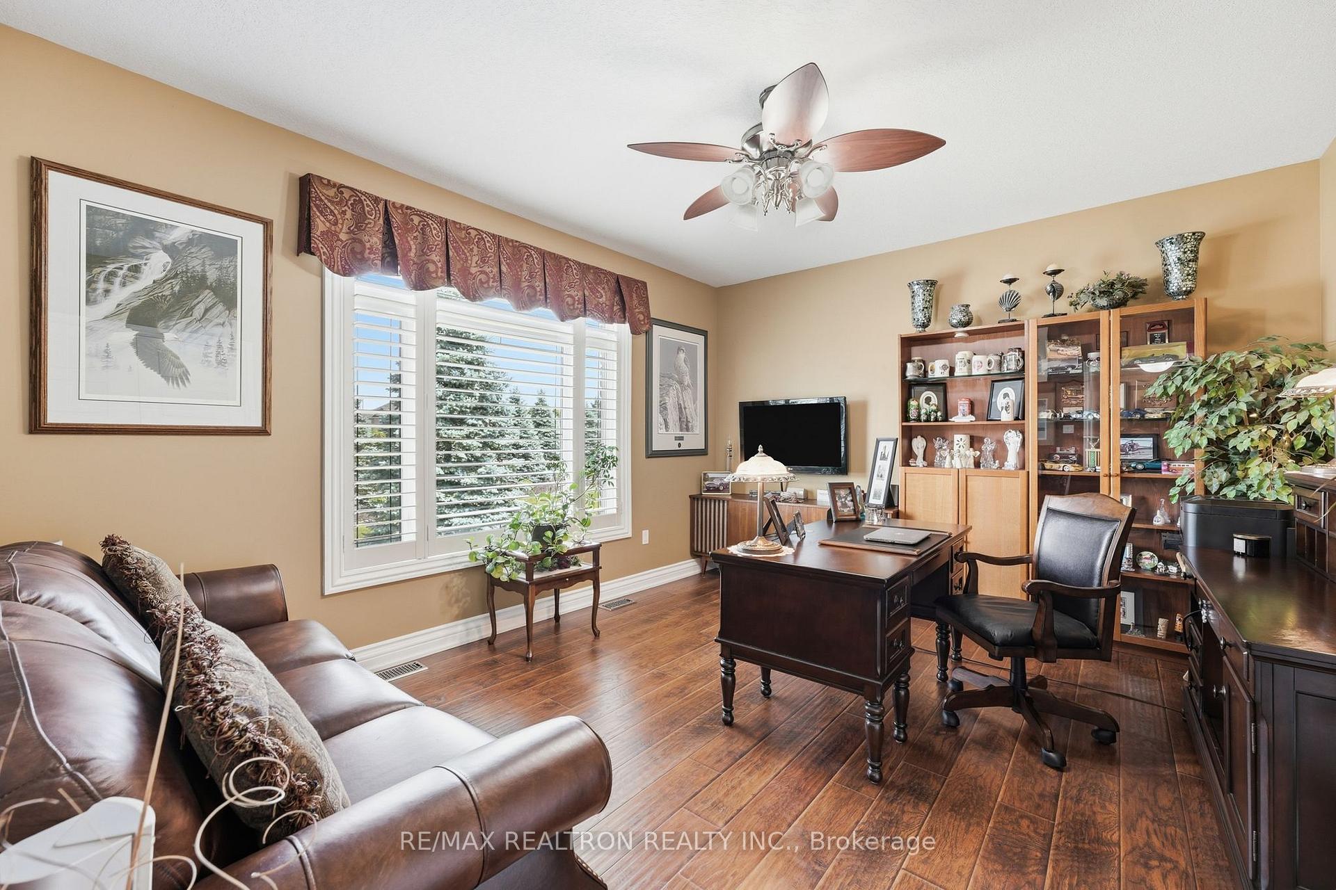 Photo 30 of 17 Brolley Crescent, Essa, Thornton — HOMEH
