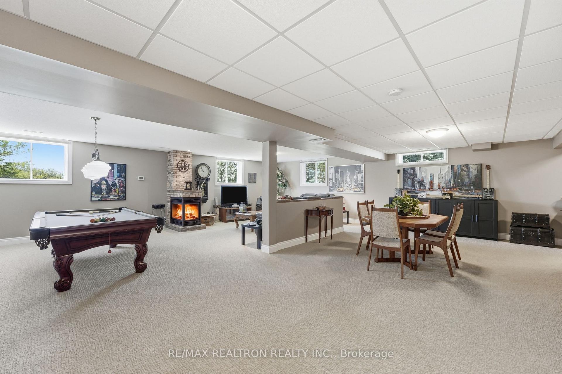 Photo 33 of 17 Brolley Crescent, Essa, Thornton — HOMEH