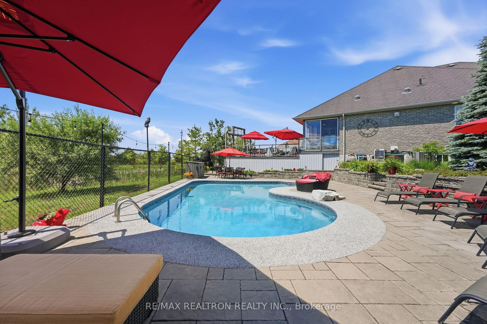 Photo 45 of 17 Brolley Crescent, Essa, Thornton — HOMEH