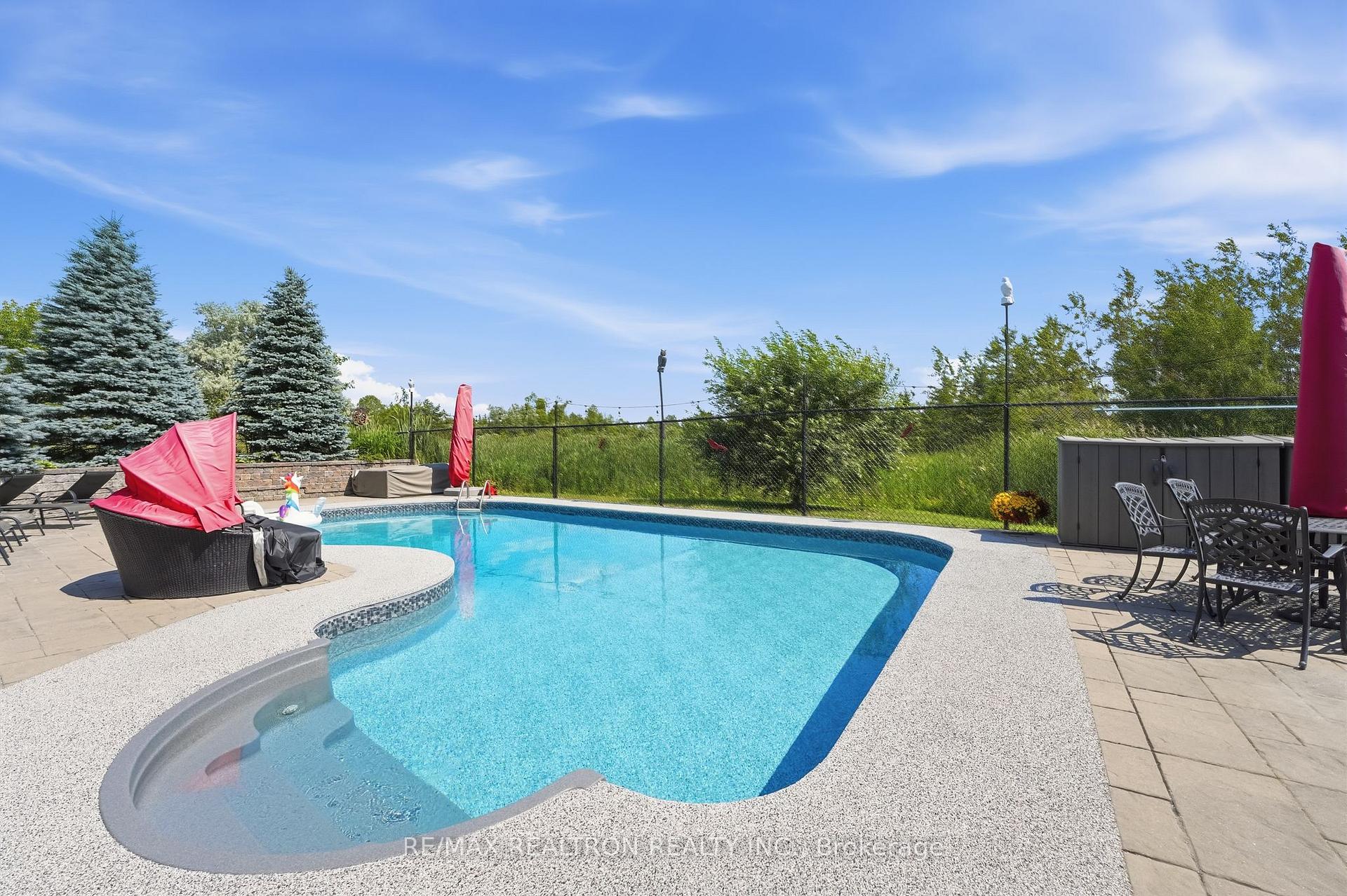 Photo 47 of 17 Brolley Crescent, Essa, Thornton — HOMEH