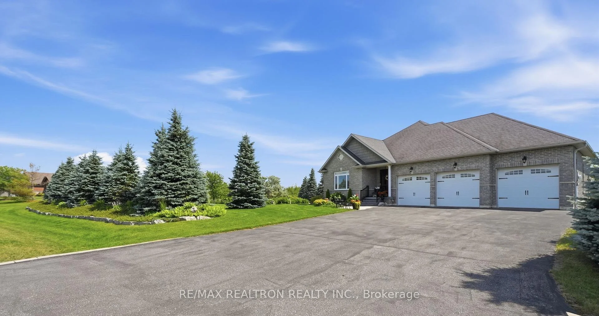Photo 60 of 17 Brolley Crescent, Essa, Thornton — HOMEH