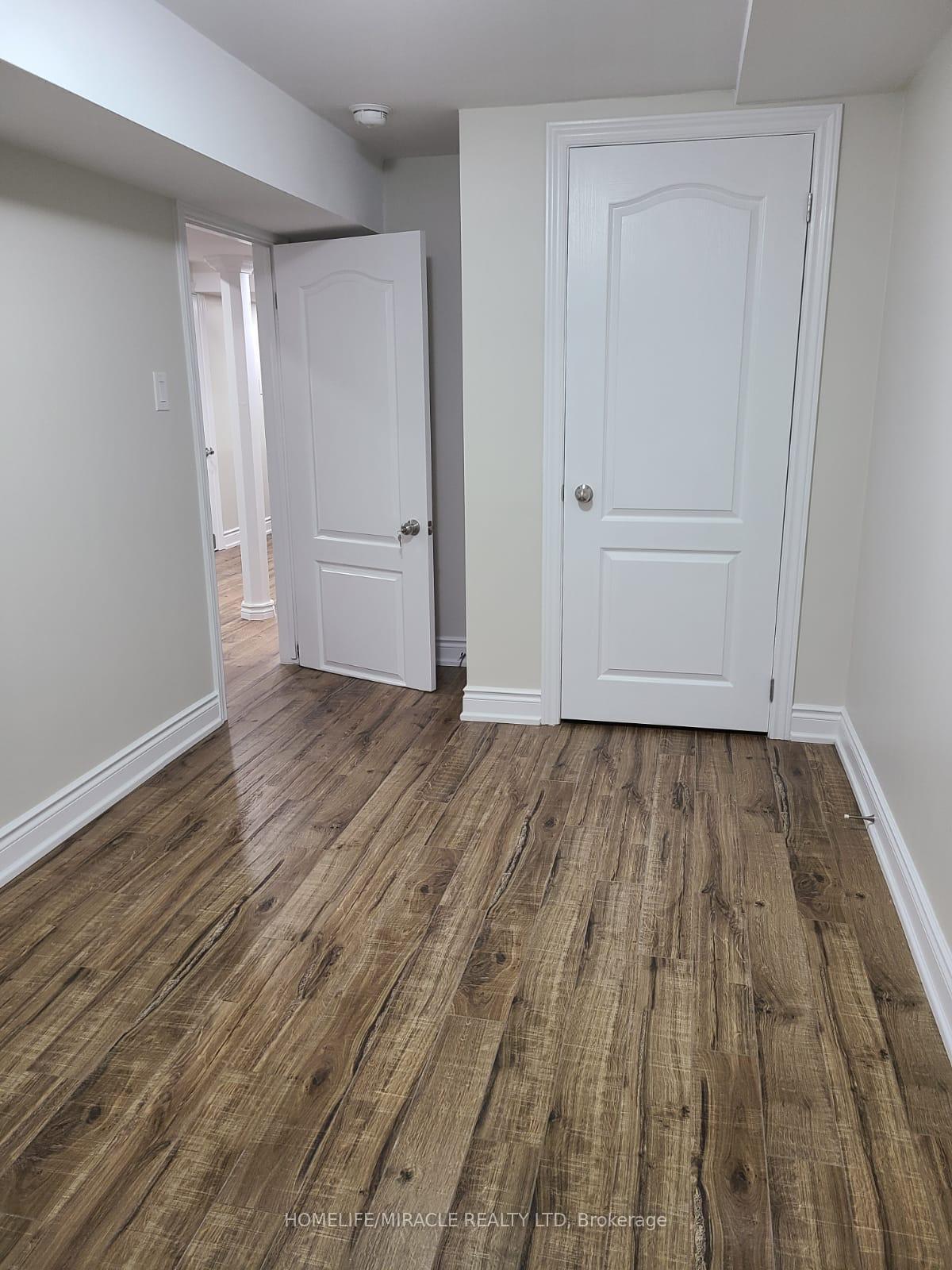 Photo 6 of 38 Whitehaven Drive, Brampton, Heart Lake West — HOMEH