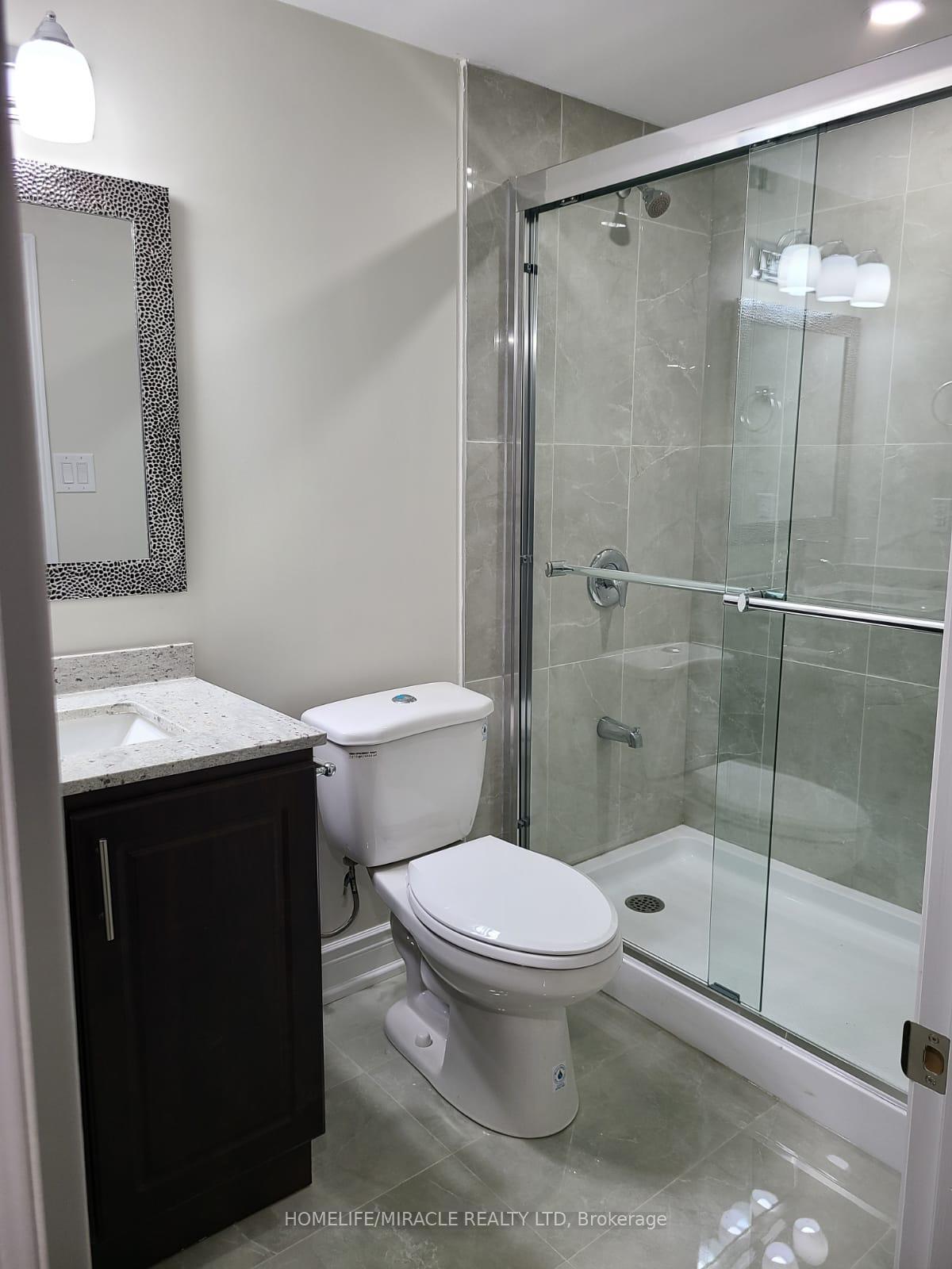 Photo 9 of 38 Whitehaven Drive, Brampton, Heart Lake West — HOMEH