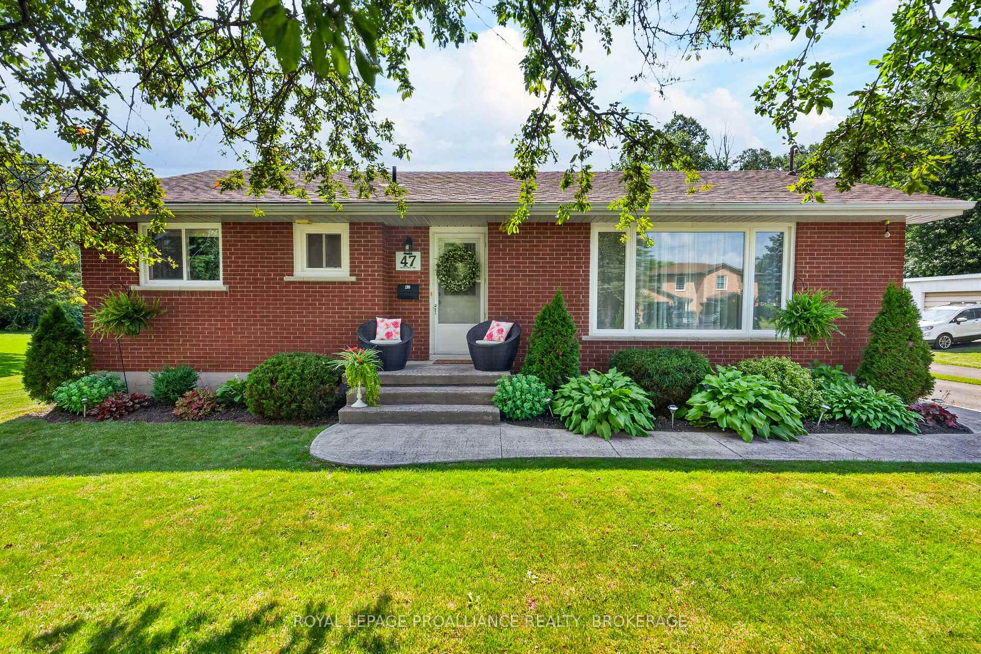 Photo 2 of 47 Riverview Drive, Greater Napanee, Greater Napanee — HOMEH