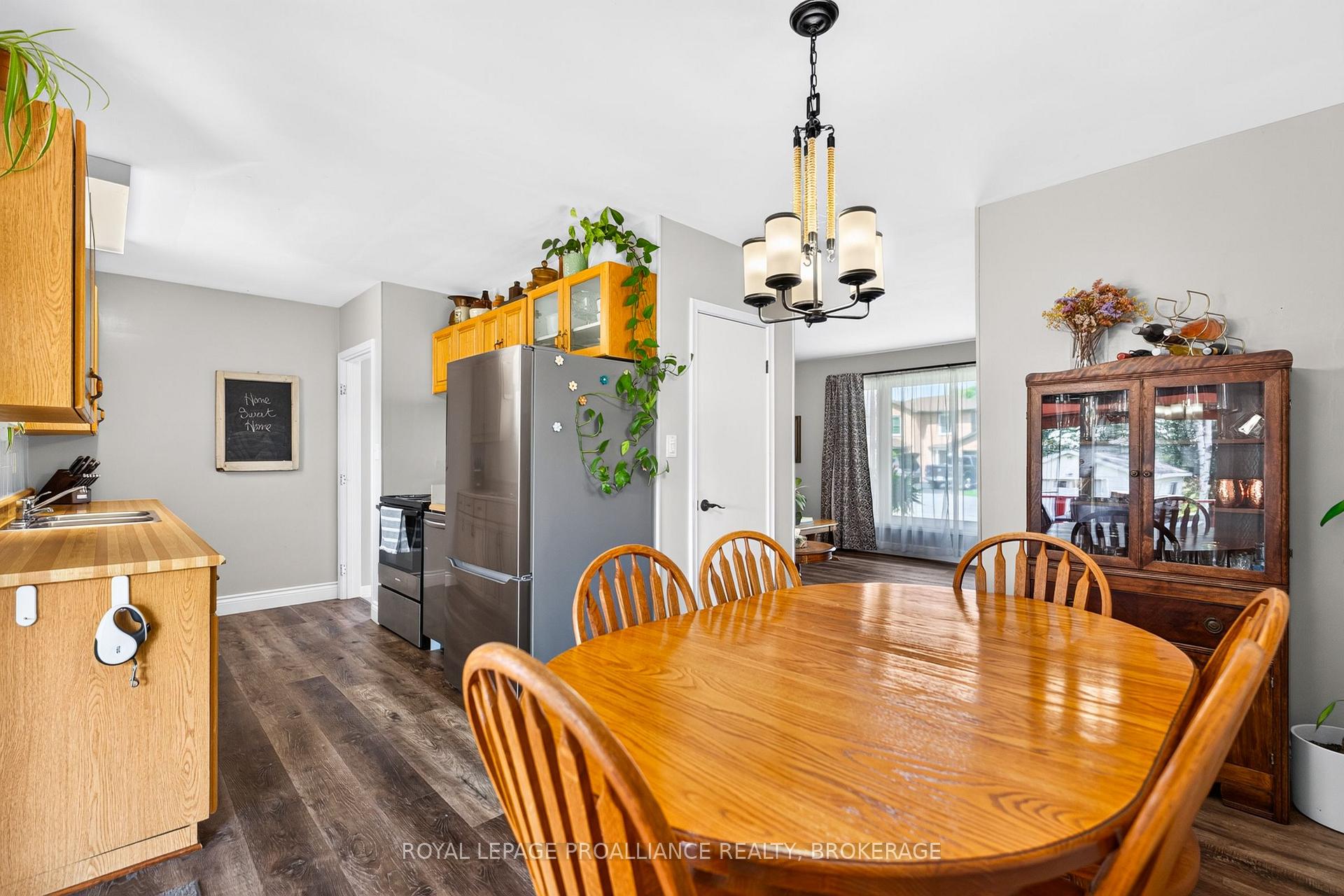 Photo 9 of 47 Riverview Drive, Greater Napanee, Greater Napanee — HOMEH