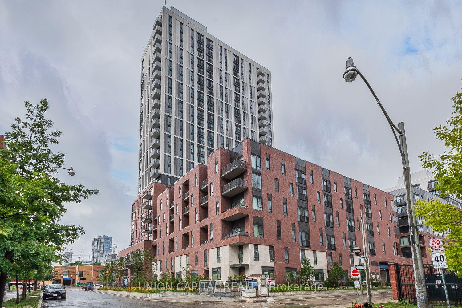 Front of Unit 305, 10 Oak Street