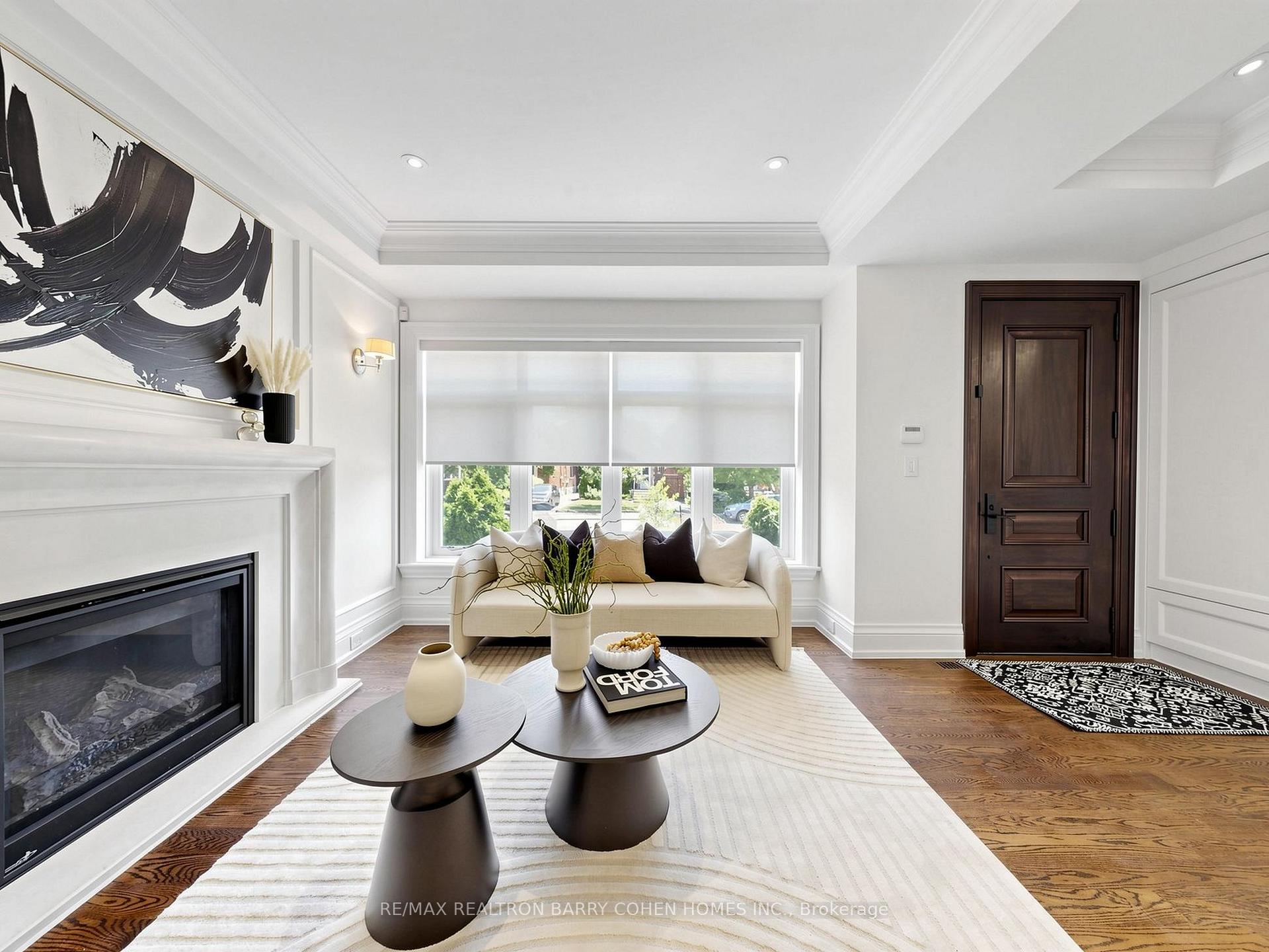 Photo 4 of 96 Southvale Drive, Toronto, Leaside — HOMEH