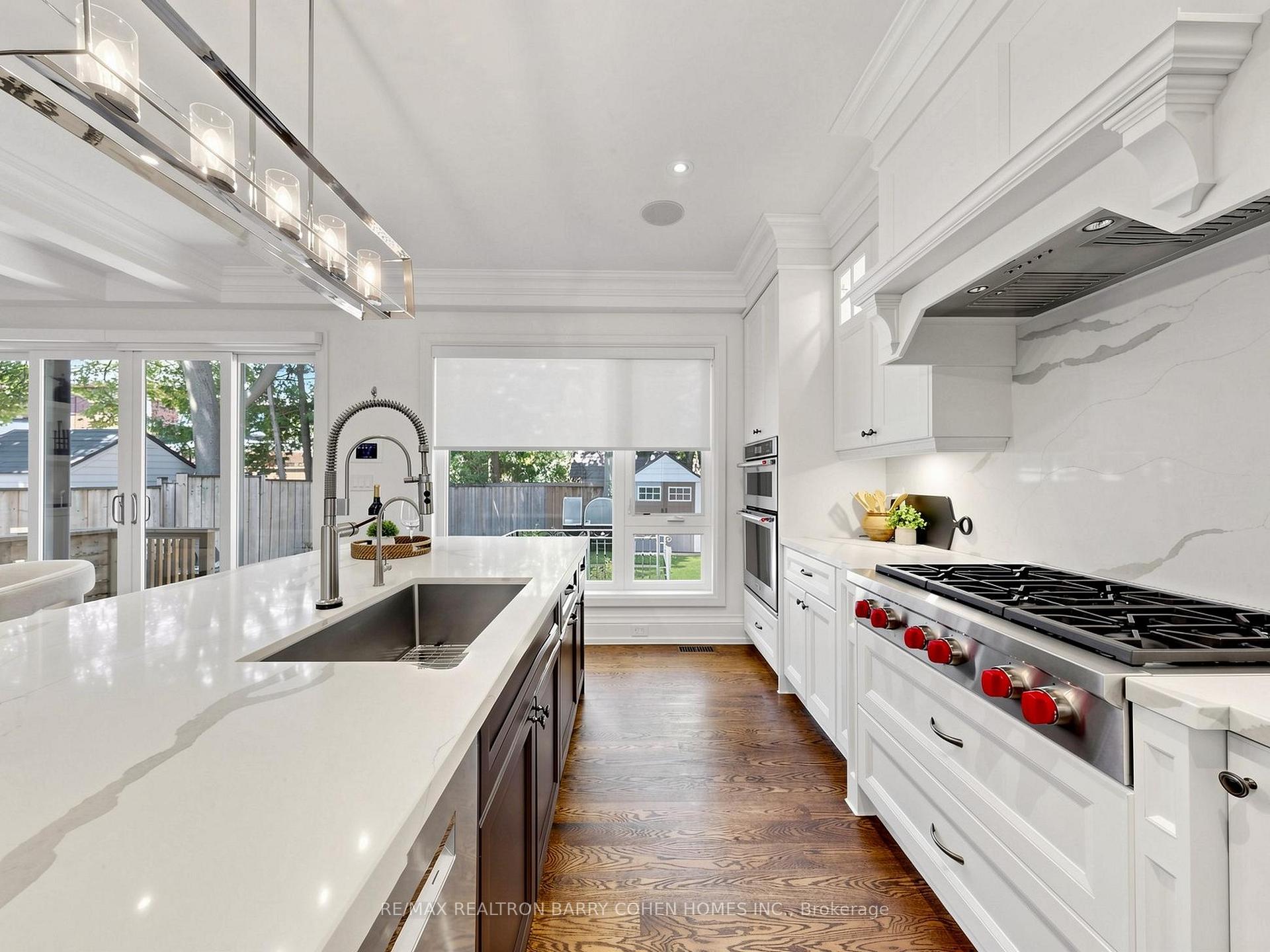 Photo 20 of 96 Southvale Drive, Toronto, Leaside — HOMEH