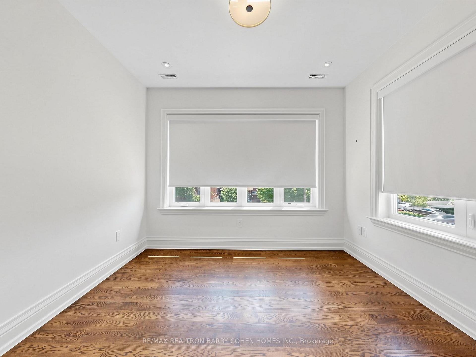 Photo 33 of 96 Southvale Drive, Toronto, Leaside — HOMEH