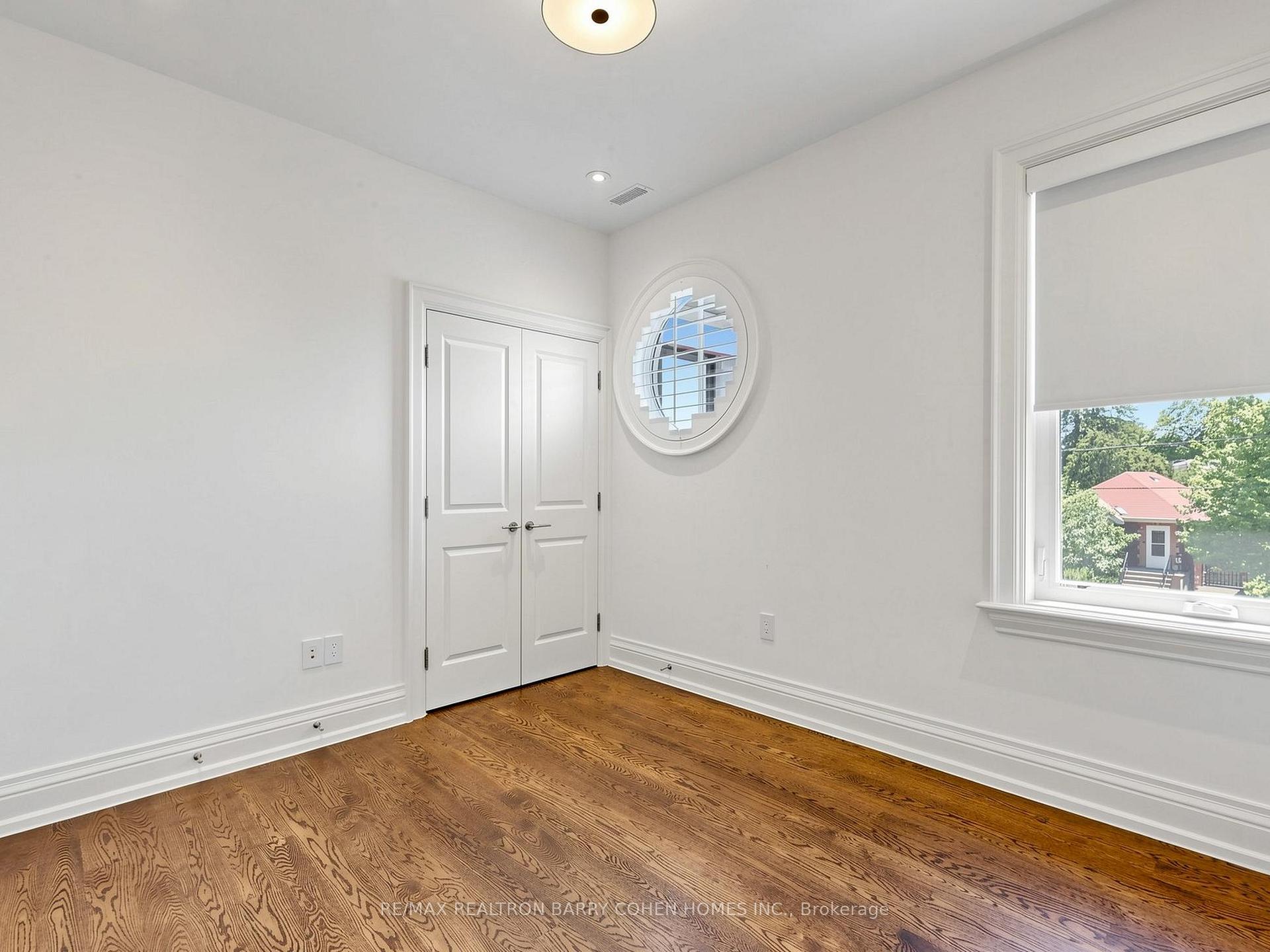 Photo 37 of 96 Southvale Drive, Toronto, Leaside — HOMEH