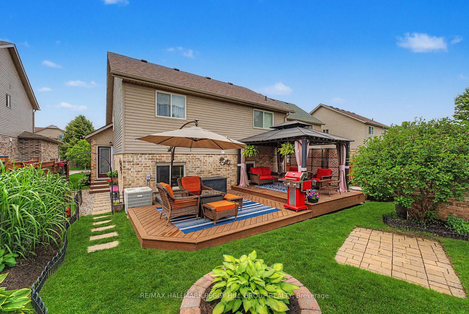 Photo 21 of 11 Red Cedar Lane, Essa, Angus — HOMEH