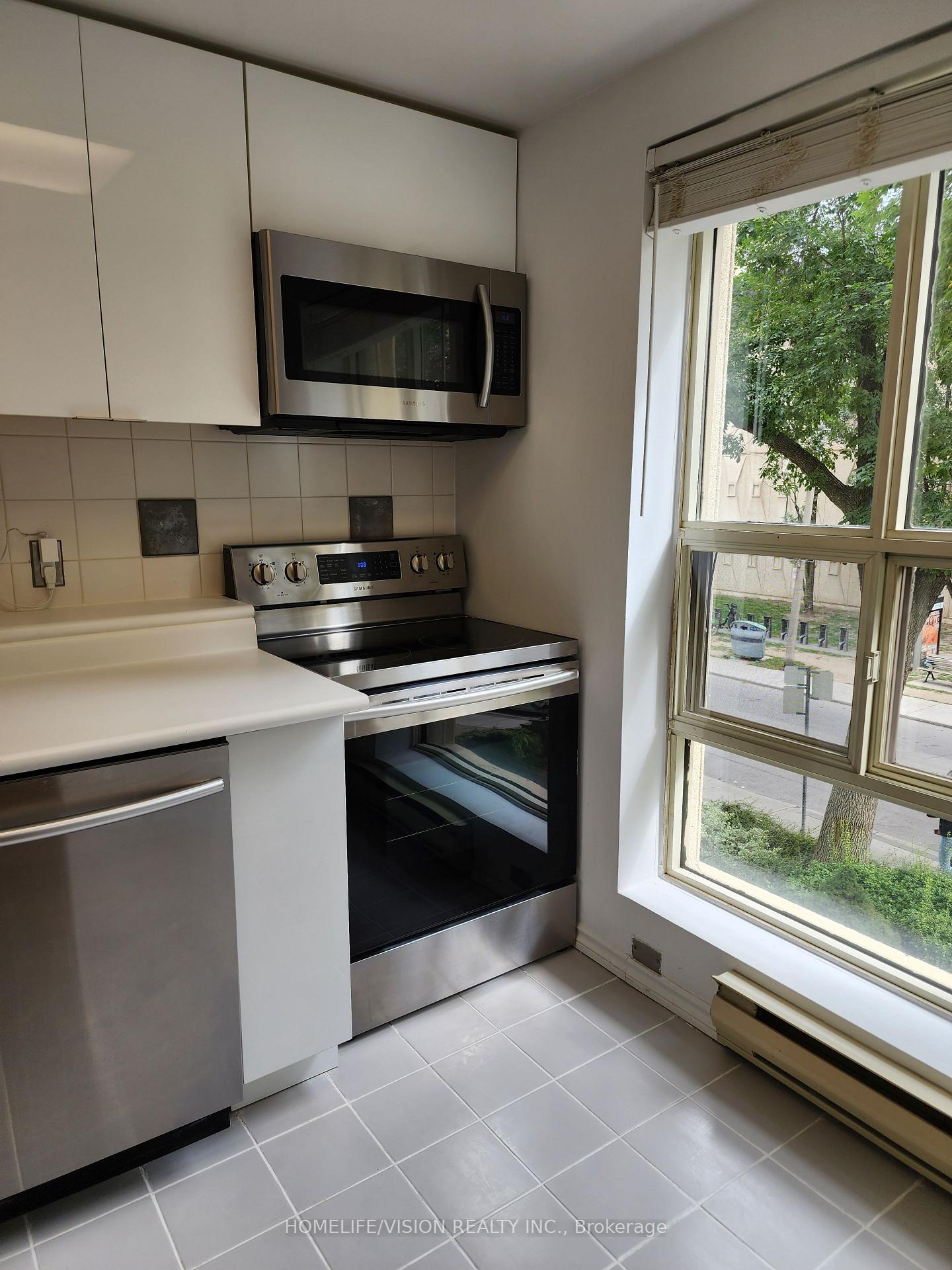 Photo 19 of Unit 211, 88 Charles Street E, Toronto, Church-Yonge Corridor — HOMEH