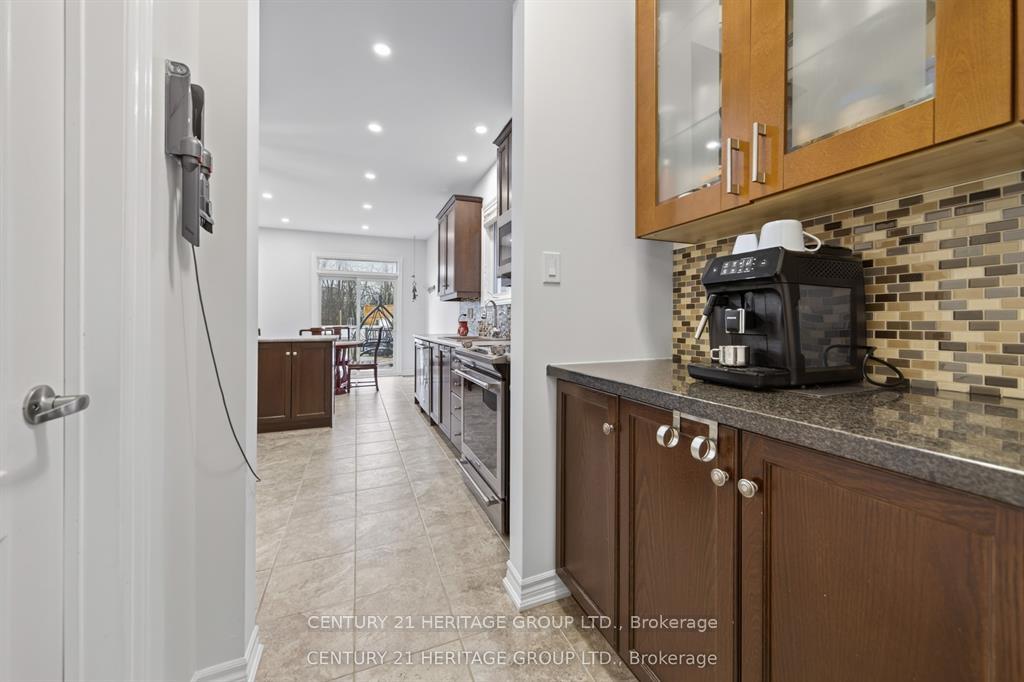Photo 12 of 136 Riveredge Drive, Georgina, Keswick North — HOMEH