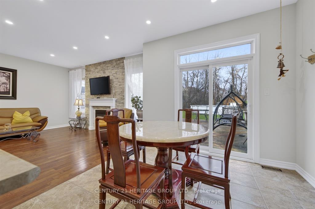Photo 17 of 136 Riveredge Drive, Georgina, Keswick North — HOMEH