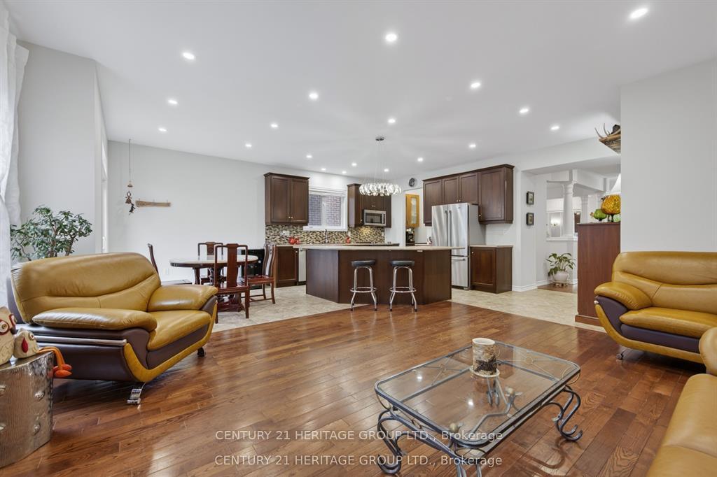 Photo 19 of 136 Riveredge Drive, Georgina, Keswick North — HOMEH