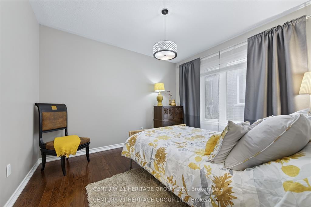 Photo 25 of 136 Riveredge Drive, Georgina, Keswick North — HOMEH